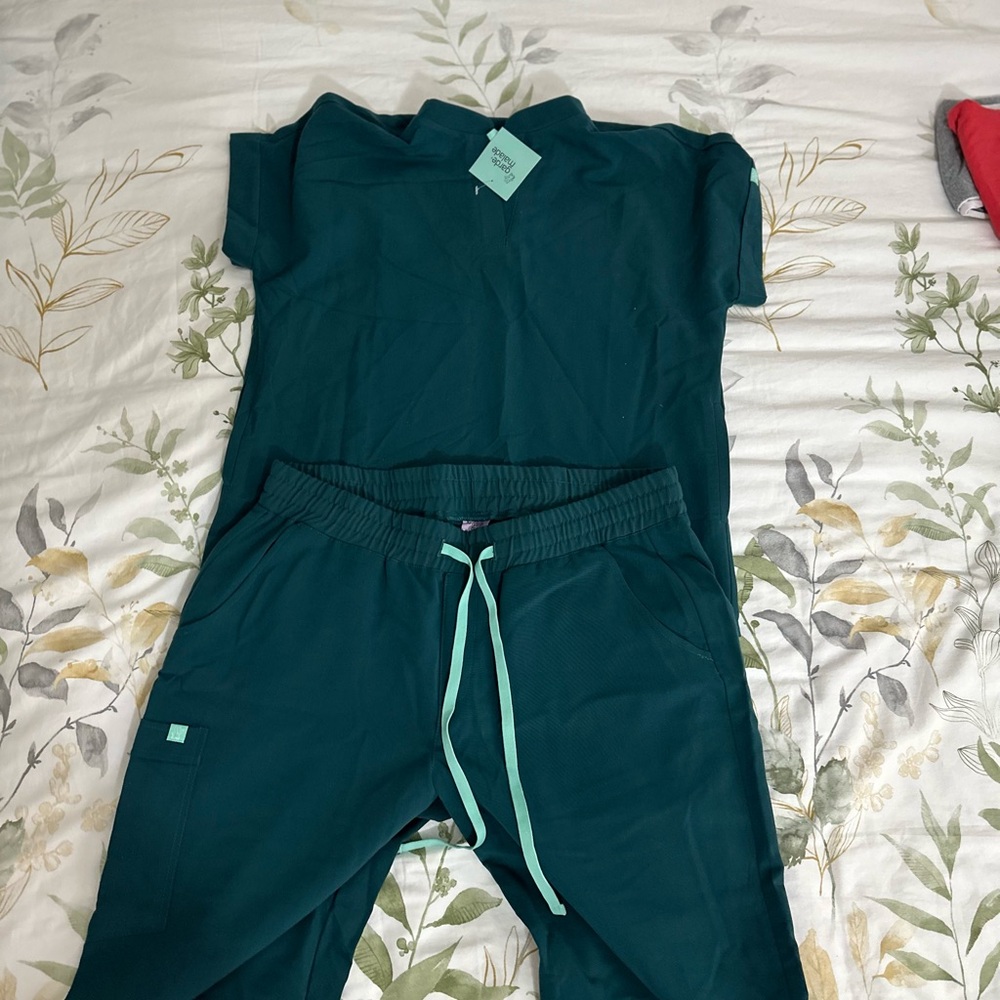 Women’s Garde Malade Scrubs Teal Jogger Set